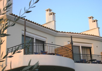 Elea Apartments